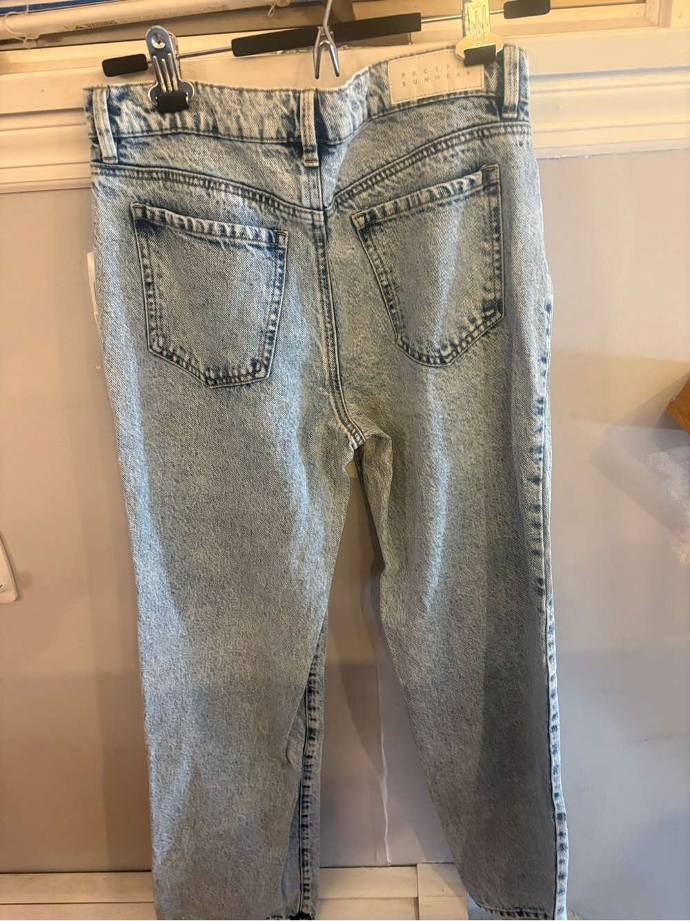 PacSun Women’s High-Rise Light Blue Straight Jeans - Picture 5 of 6